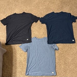 Set of Three Vuori T-Shirts in Black, Navy, and Light Blue all size small